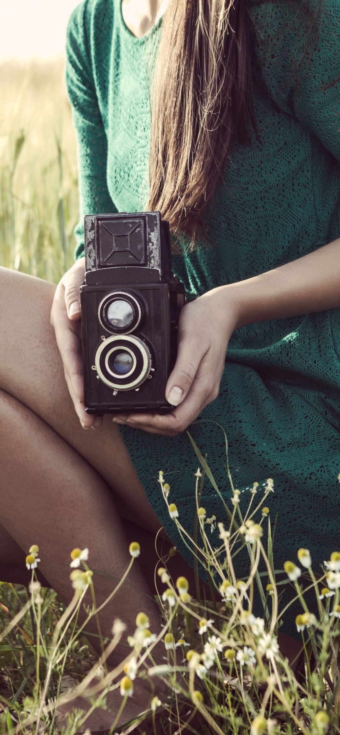Vintage Style Photography wallpaper 1170x2532