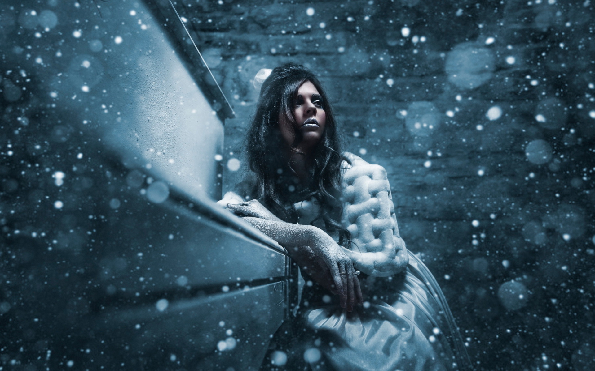 Snow Woman wallpaper 1920x1200