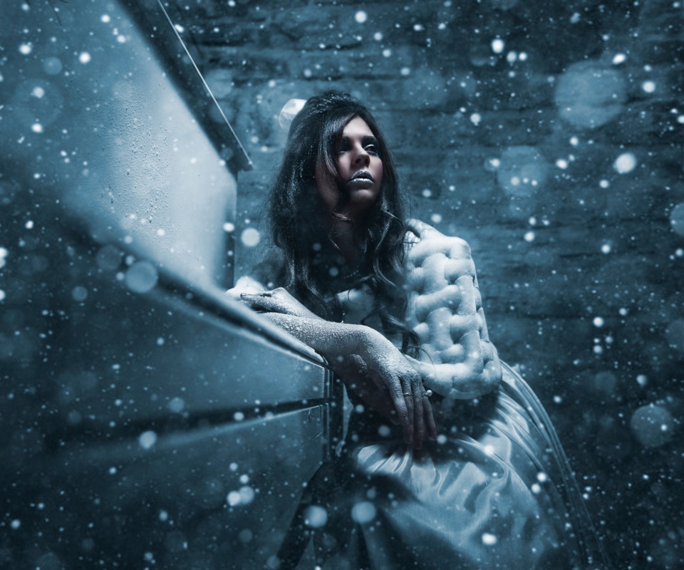 Das Snow Woman Wallpaper 960x800