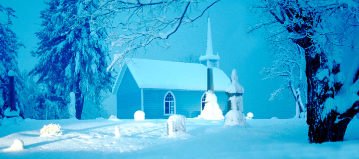Обои Winter Church and Chapel 720x320