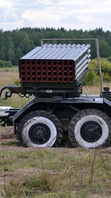 Multiple rocket launcher Grad wallpaper 360x640