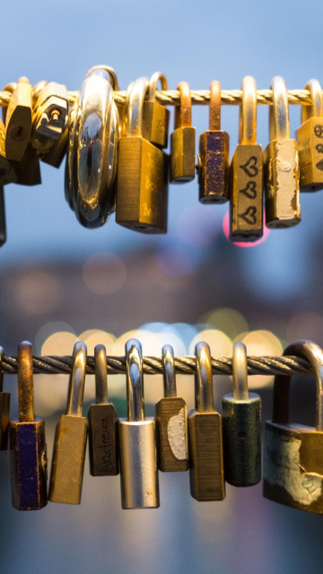 Sfondi Love Padlocks 360x640