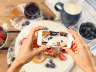 Обои Cake for Instagram 320x240