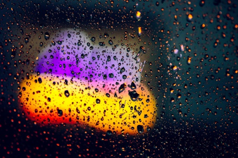 Sfondi Blurred Drops on Glass 480x320