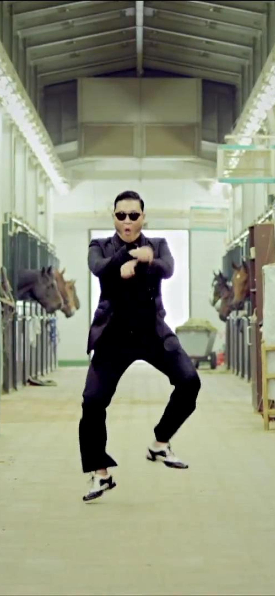 Das Gangnam Style Dancing Wallpaper 1170x2532