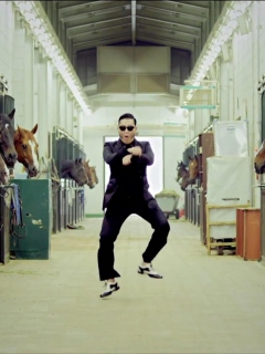 Das Gangnam Style Dancing Wallpaper 240x320
