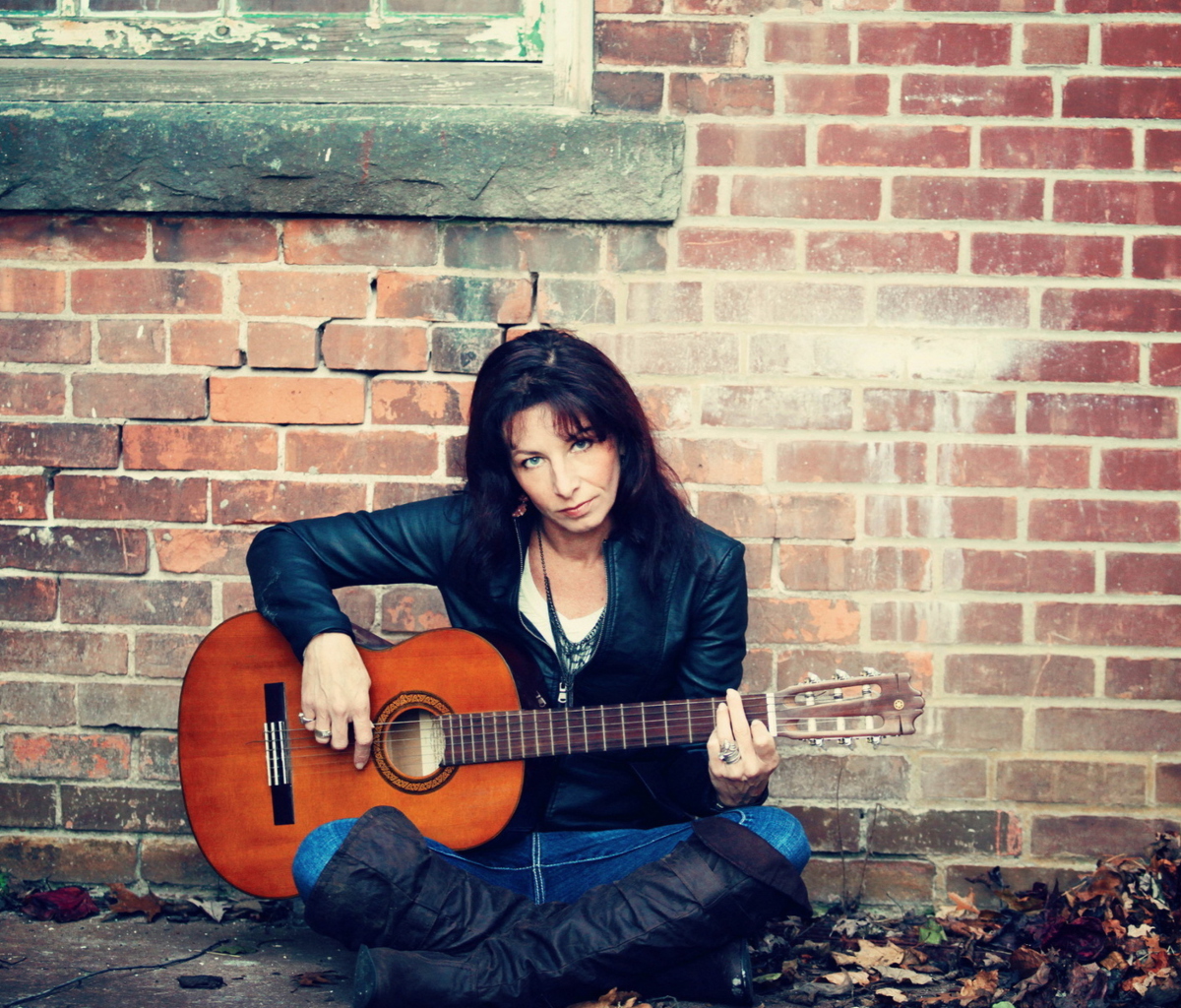 Woman With Guitar wallpaper 1200x1024