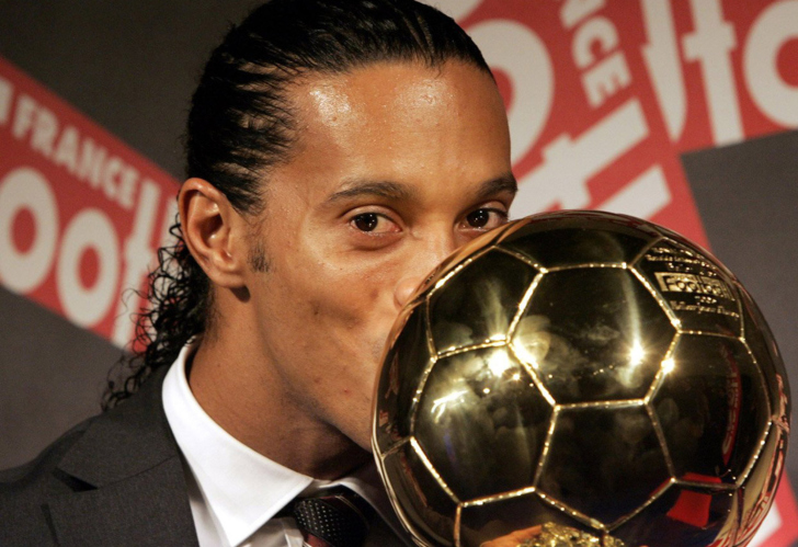 Fondo de pantalla Ronaldinho