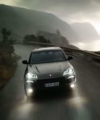 Porsche Cayenne Turbo sfondi gratuiti per HTC Titan