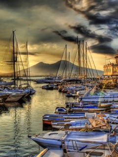 Das Sunrise In Naples Wallpaper 240x320