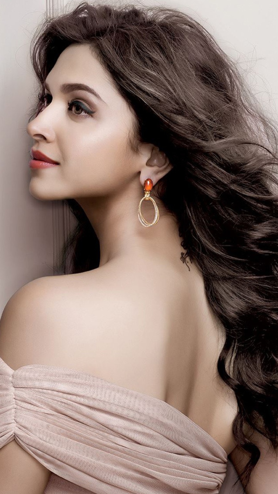 Sfondi Deepika Padukone 1080x1920