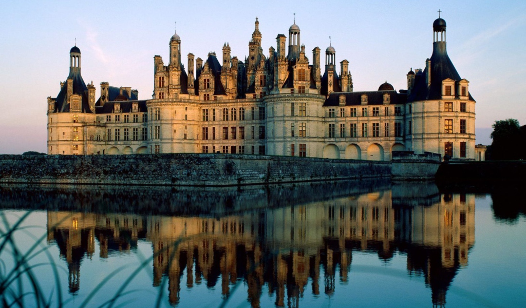 Fondo de pantalla Chateau de Chambord France 1024x600