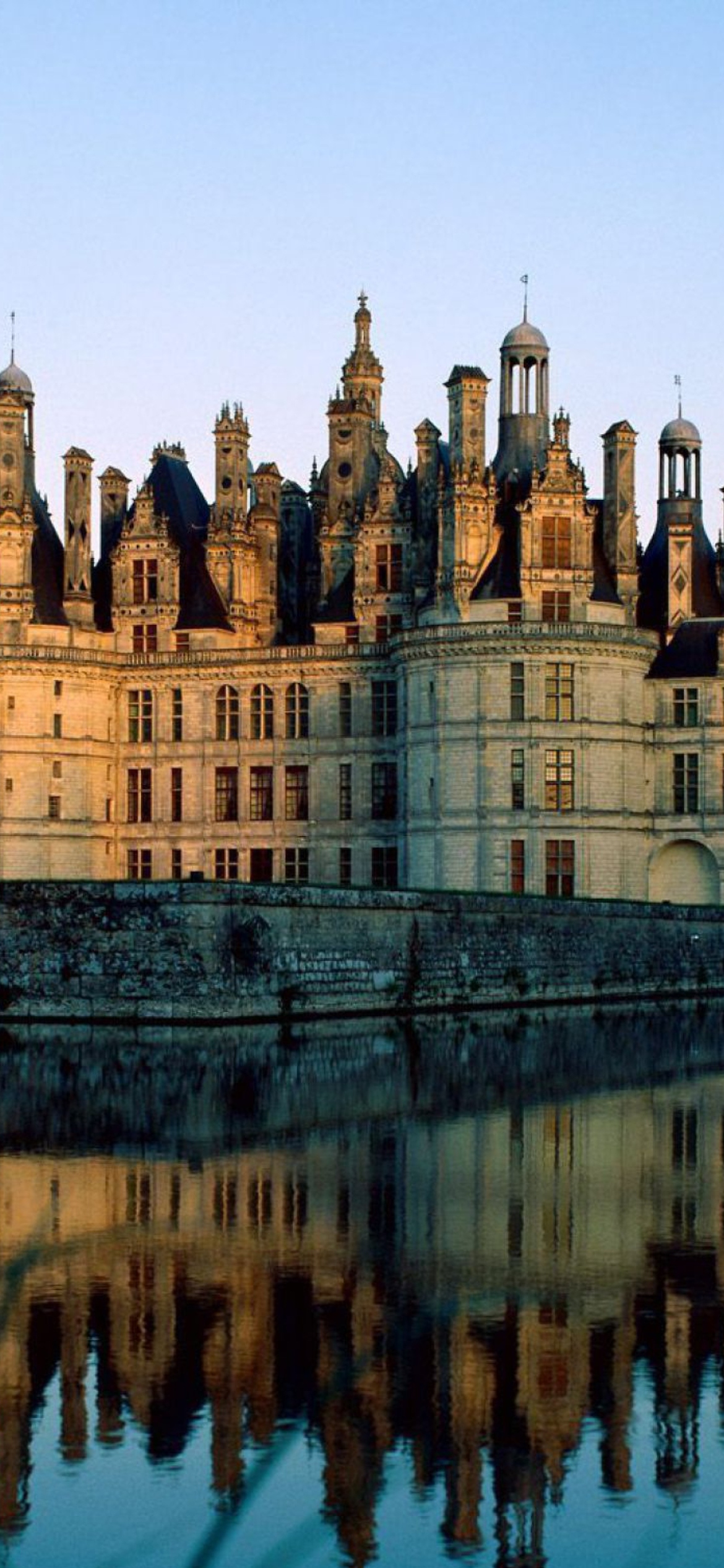 Fondo de pantalla Chateau de Chambord France 1170x2532