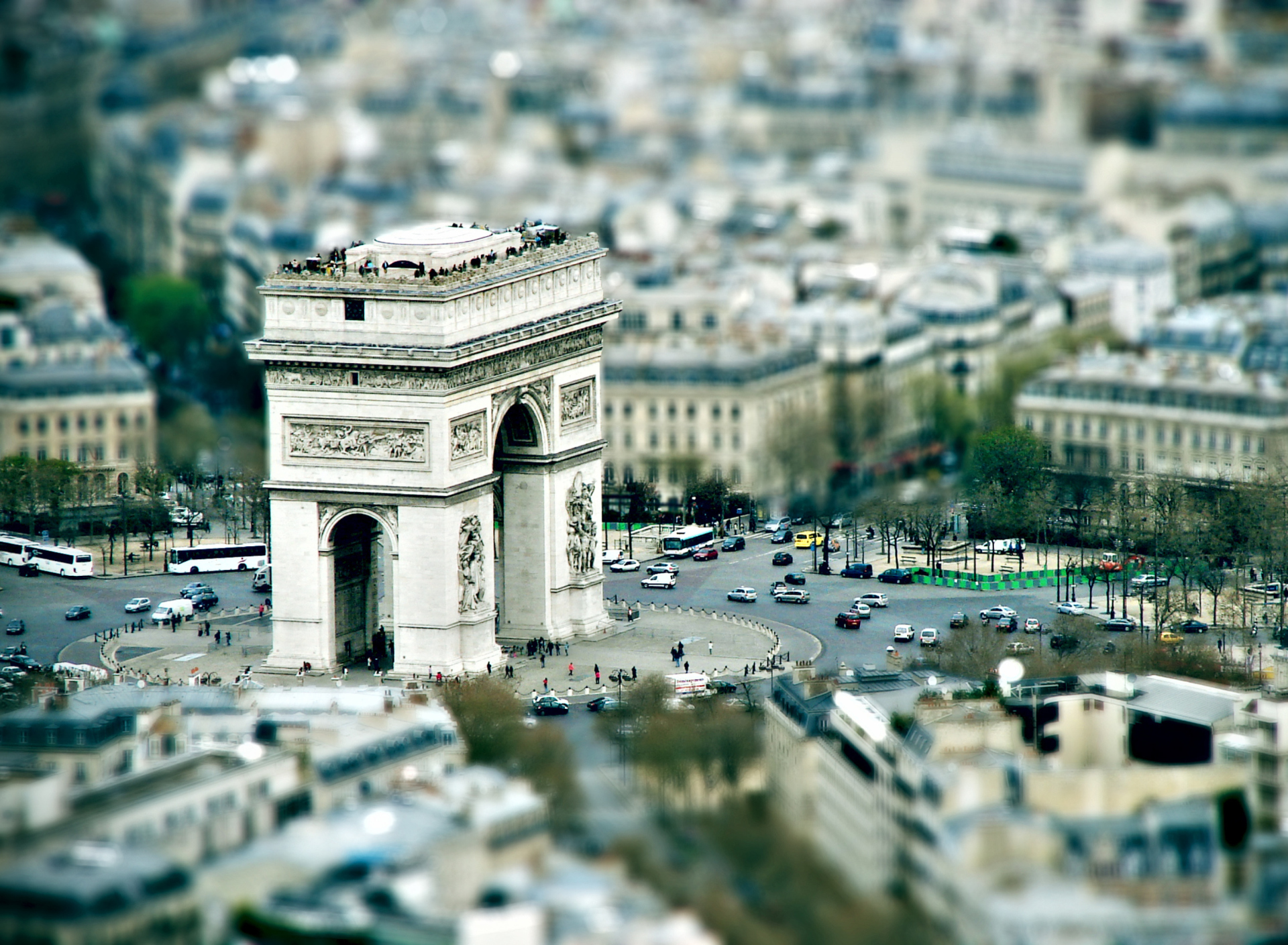 Fondo de pantalla Le Petit Arc De Triomphe 1920x1408