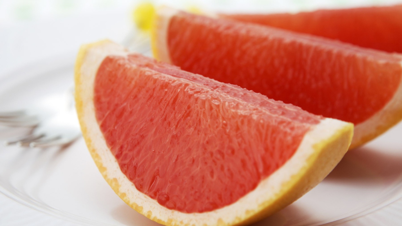 Grapefruit Slices wallpaper 1280x720