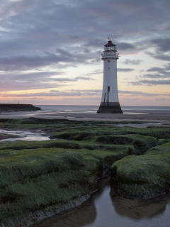 Fondo de pantalla Lighthouse Landscape 240x320
