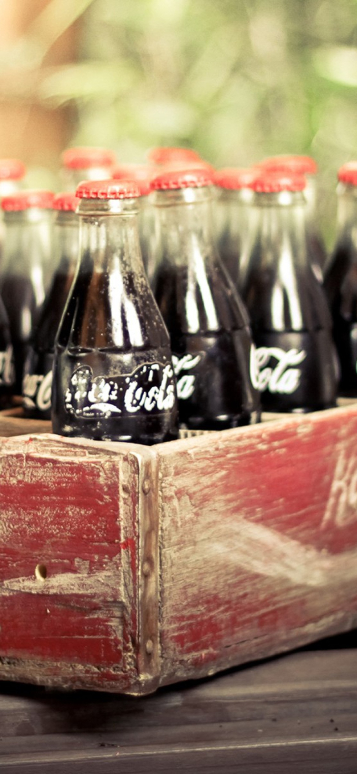 Обои Vintage Coca-Cola Bottles 1170x2532
