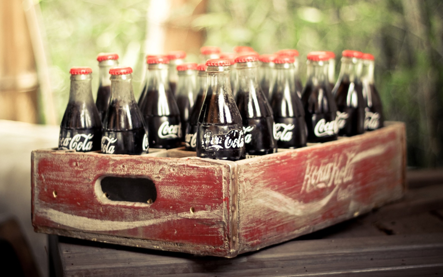 Обои Vintage Coca-Cola Bottles 1440x900