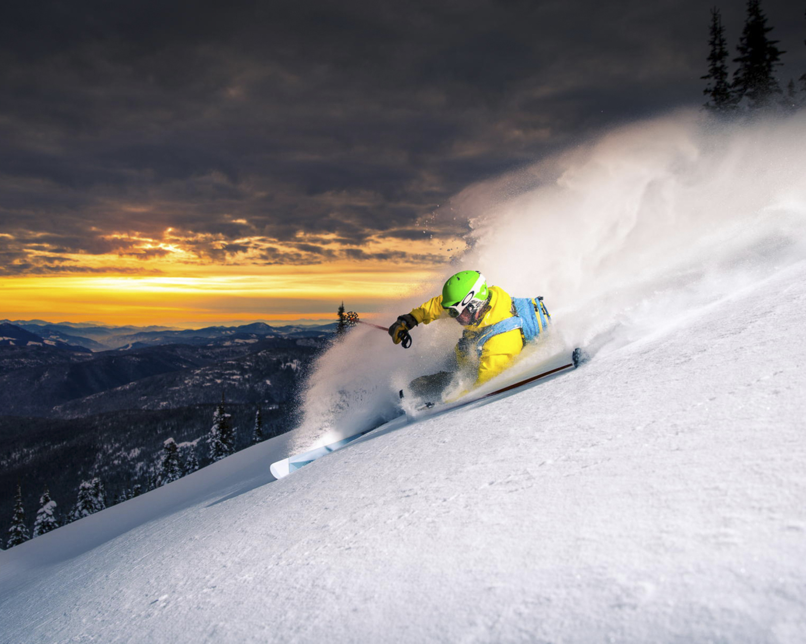 Fondo de pantalla Skiing At Sunrise 1600x1280