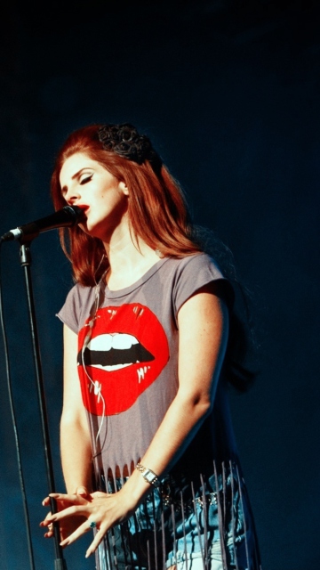 Fondo de pantalla Lana Del Rey Famous Singer 360x640