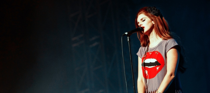 Fondo de pantalla Lana Del Rey Famous Singer 720x320