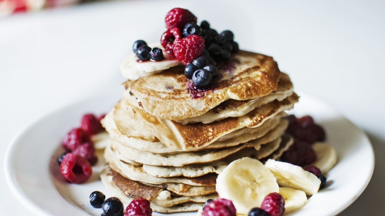 Pancakes With Sweet Berries screenshot #1 1280x720