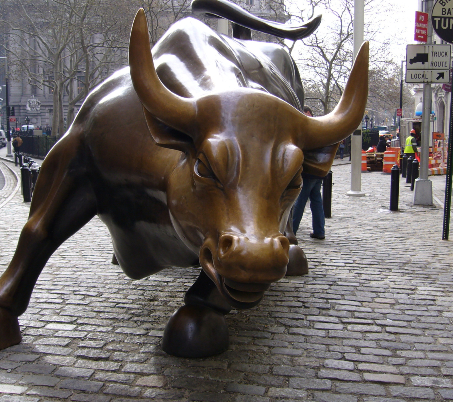 Das The Wall Street Bull Wallpaper 1440x1280
