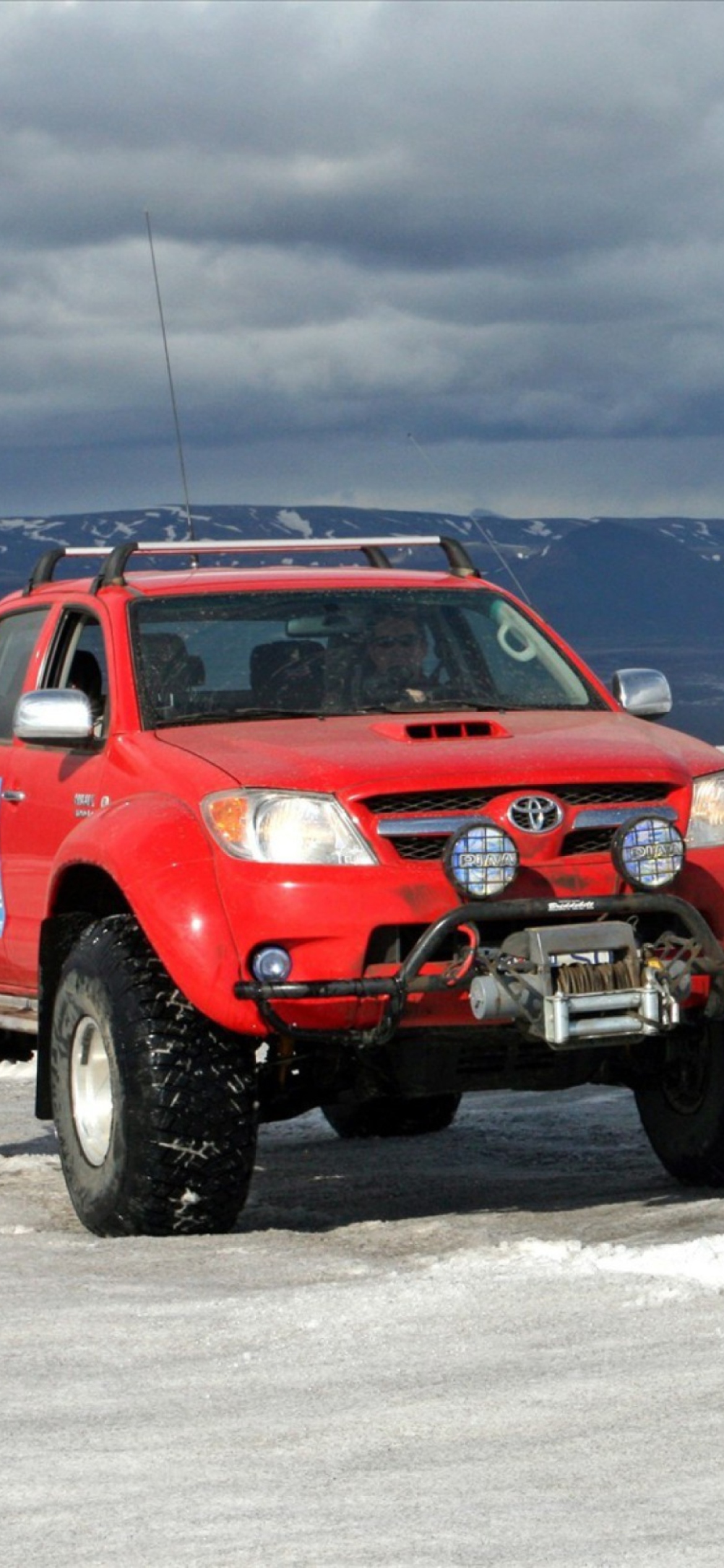 Toyota Hilux Tuning screenshot #1 1170x2532