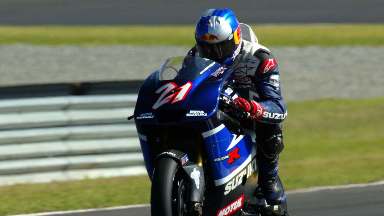 Racing Bike Suzuki wallpaper 1280x720