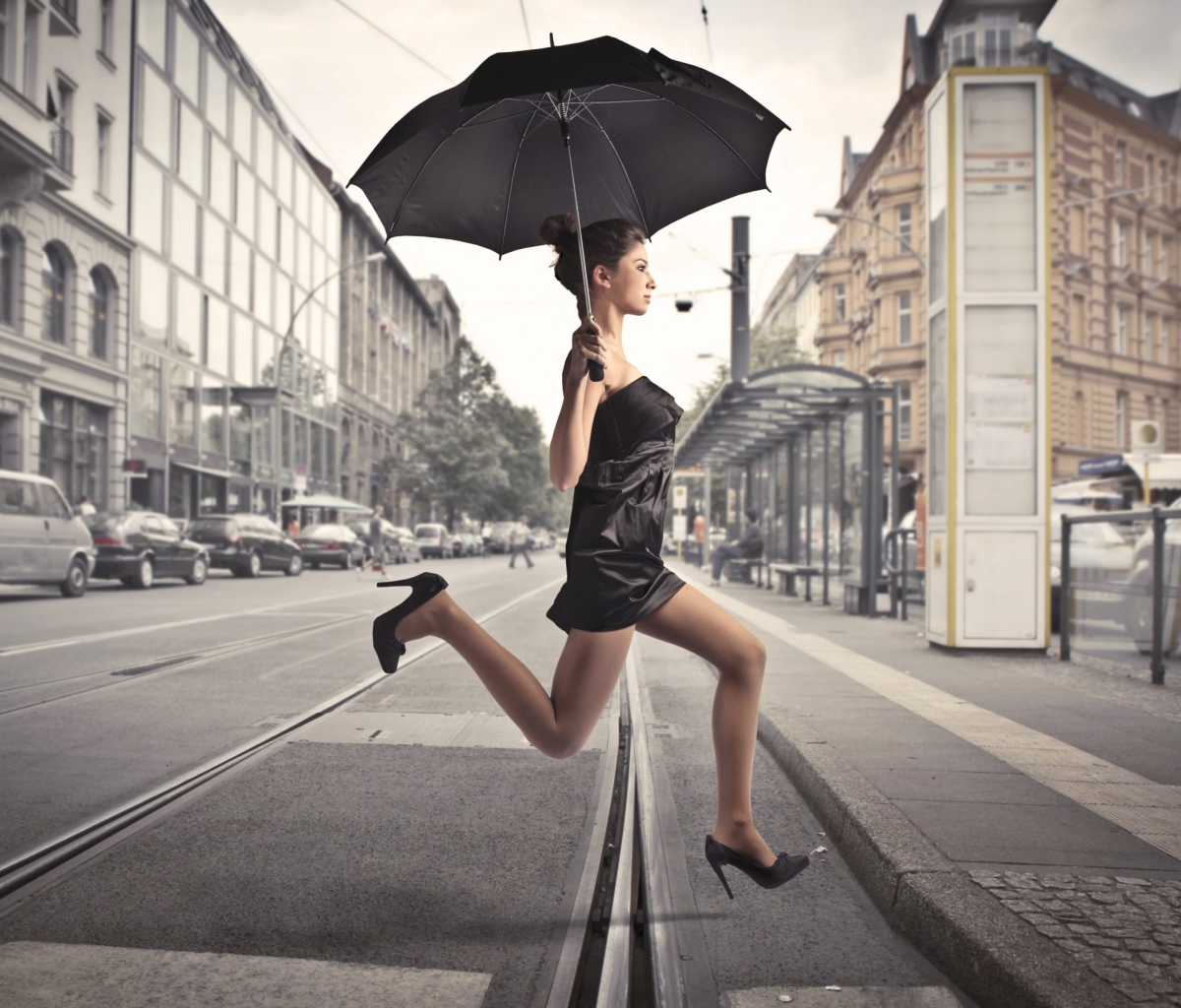 Sfondi City Girl With Black Umbrella 1200x1024