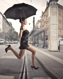 Fondo de pantalla City Girl With Black Umbrella 128x160
