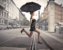 Das City Girl With Black Umbrella Wallpaper 220x176