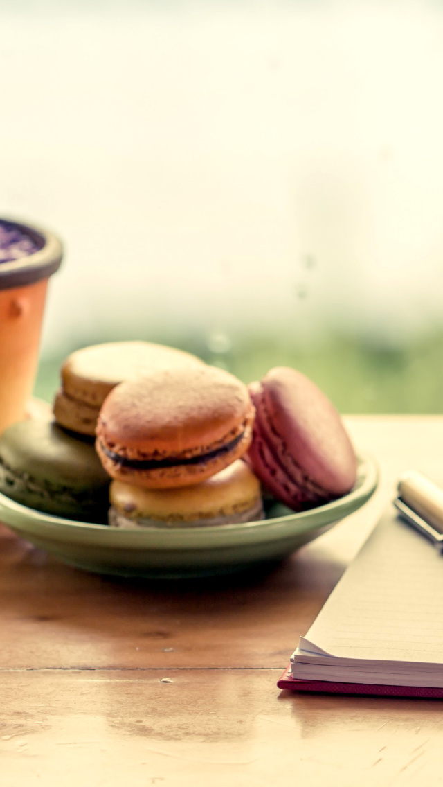 Macaroons and Notebook wallpaper 640x1136