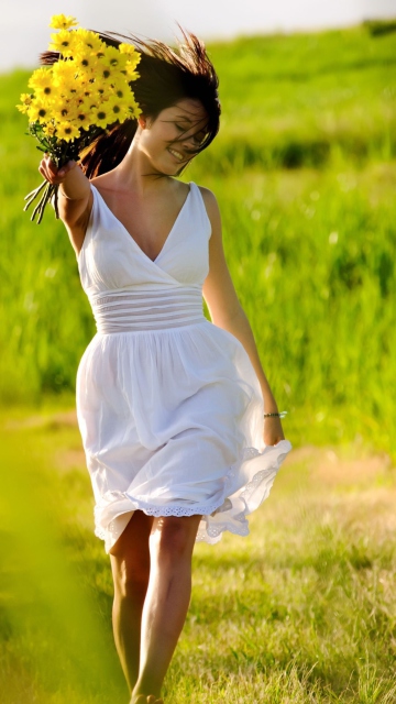 Das Girl With Yellow Flowers In Field Wallpaper 360x640