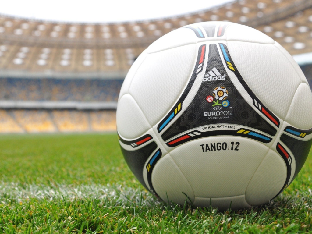 Fondo de pantalla Uefa Euro 2012 Poland Ukrain Tango Ball 1024x768