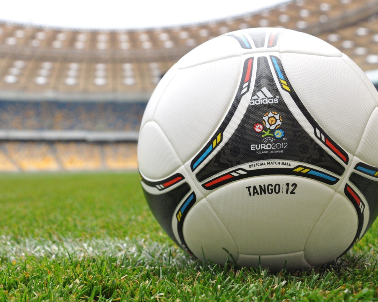 Sfondi Uefa Euro 2012 Poland Ukrain Tango Ball 1280x1024