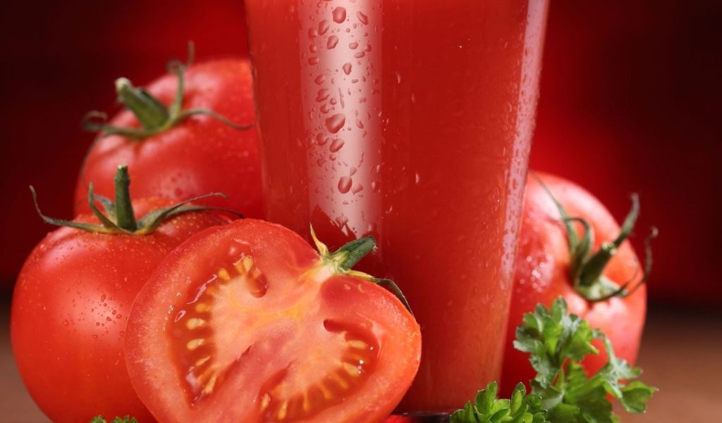 Fresh Tomatoe Juice wallpaper 1024x600