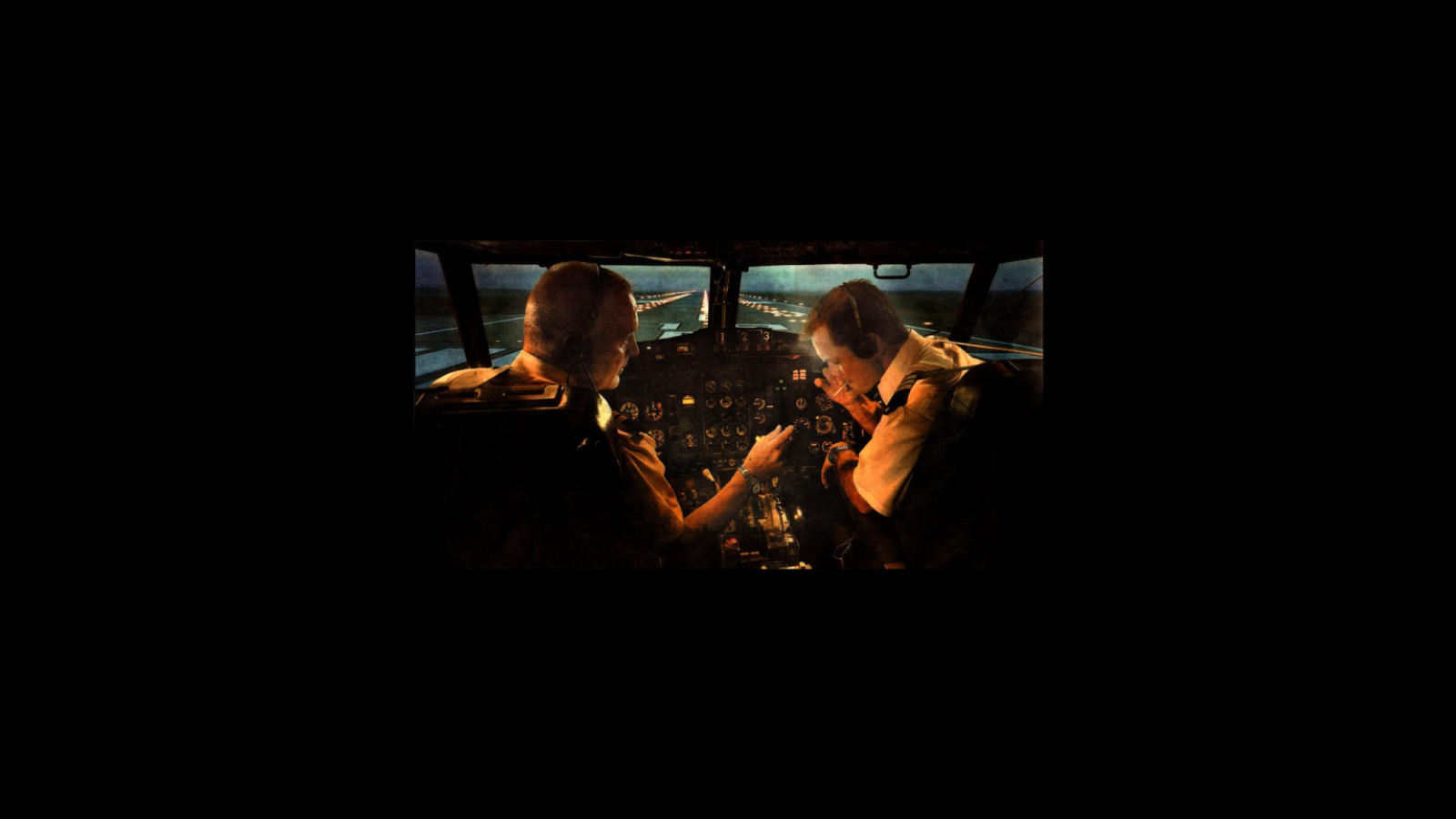 Обои Pilots Smoking 1600x900