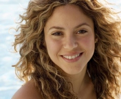 Обои Cute Curly Shakira 176x144