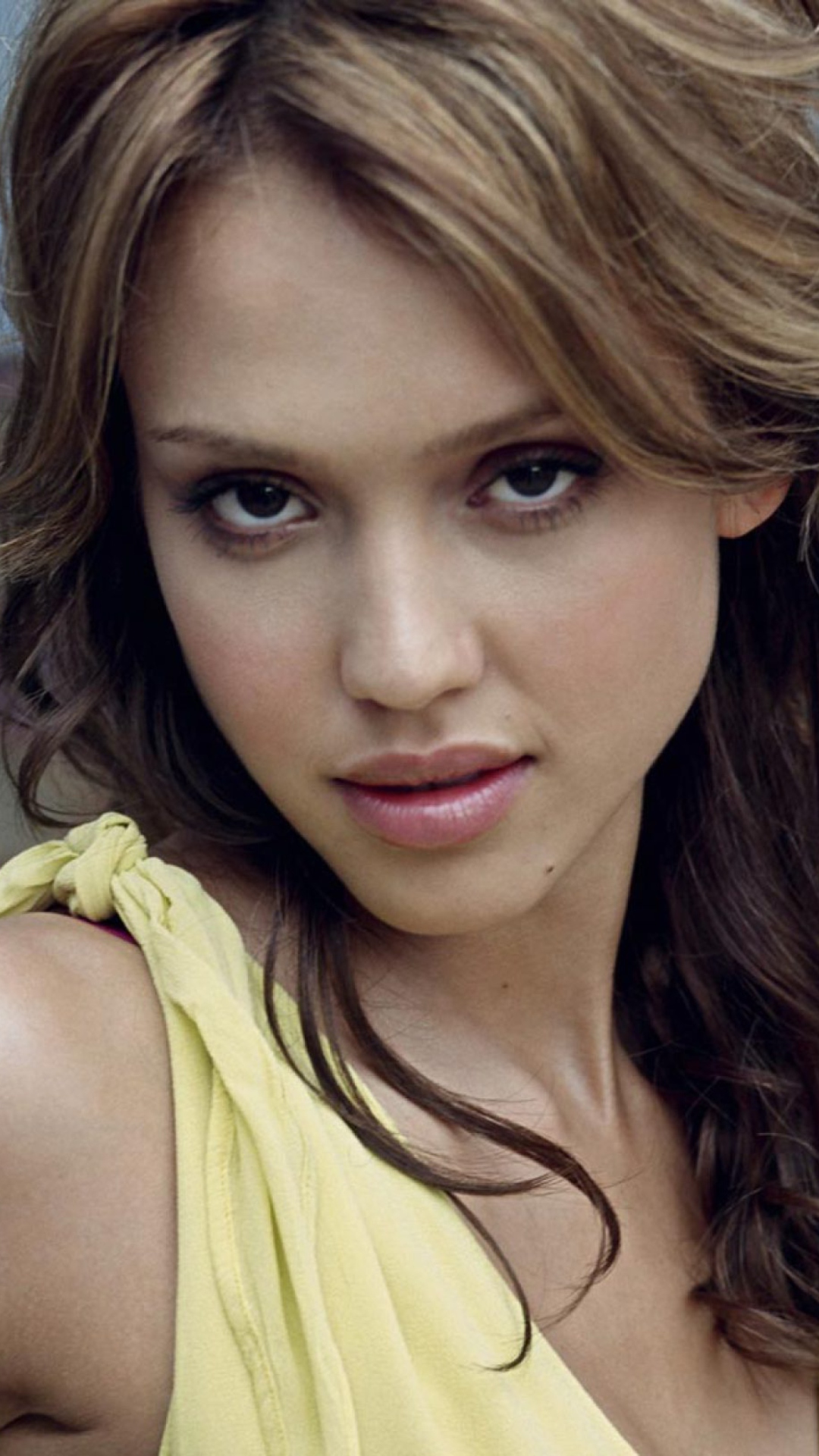 Обои Jessica Alba 1080x1920