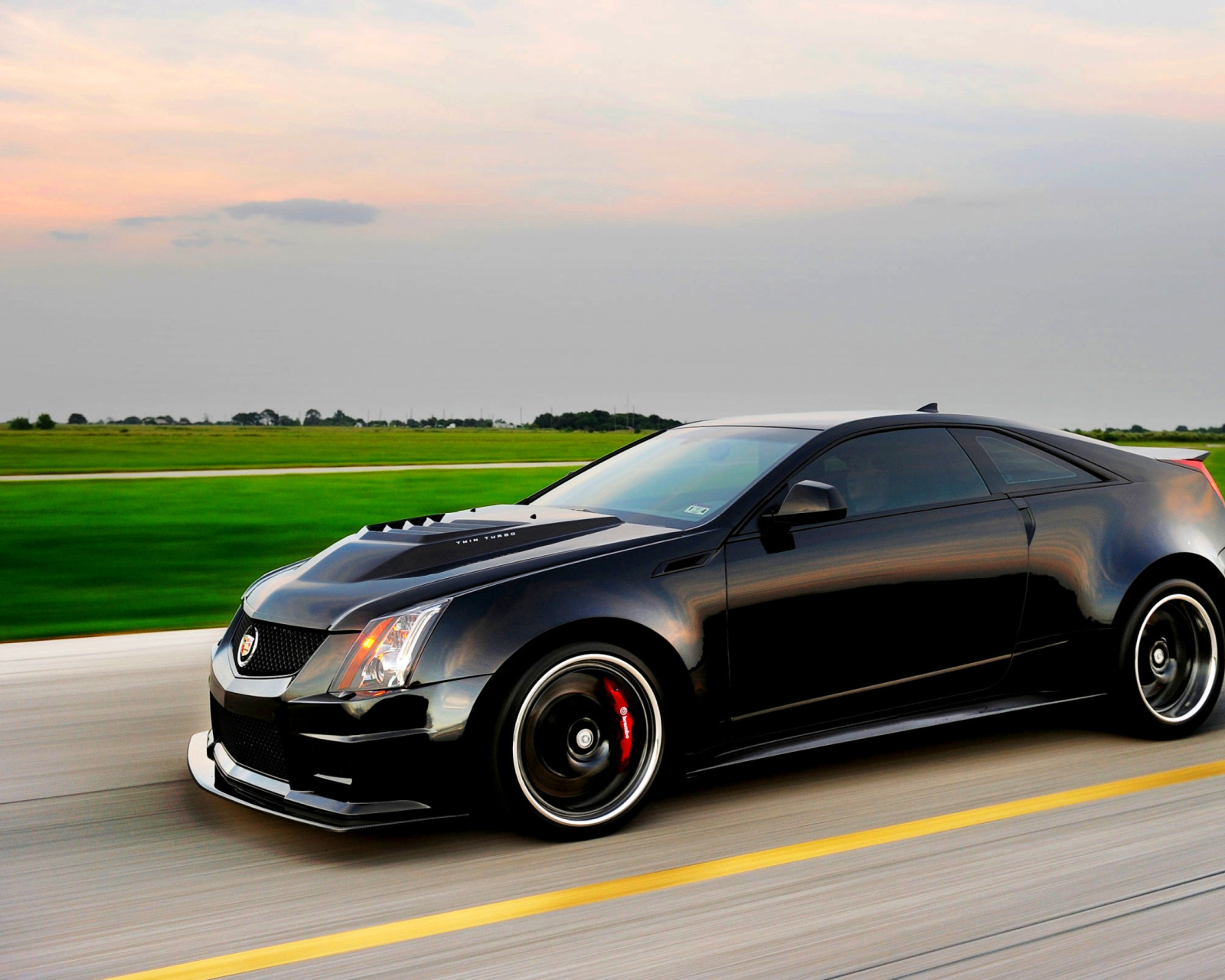 Cadillac CTS-V Coupe wallpaper 1600x1280