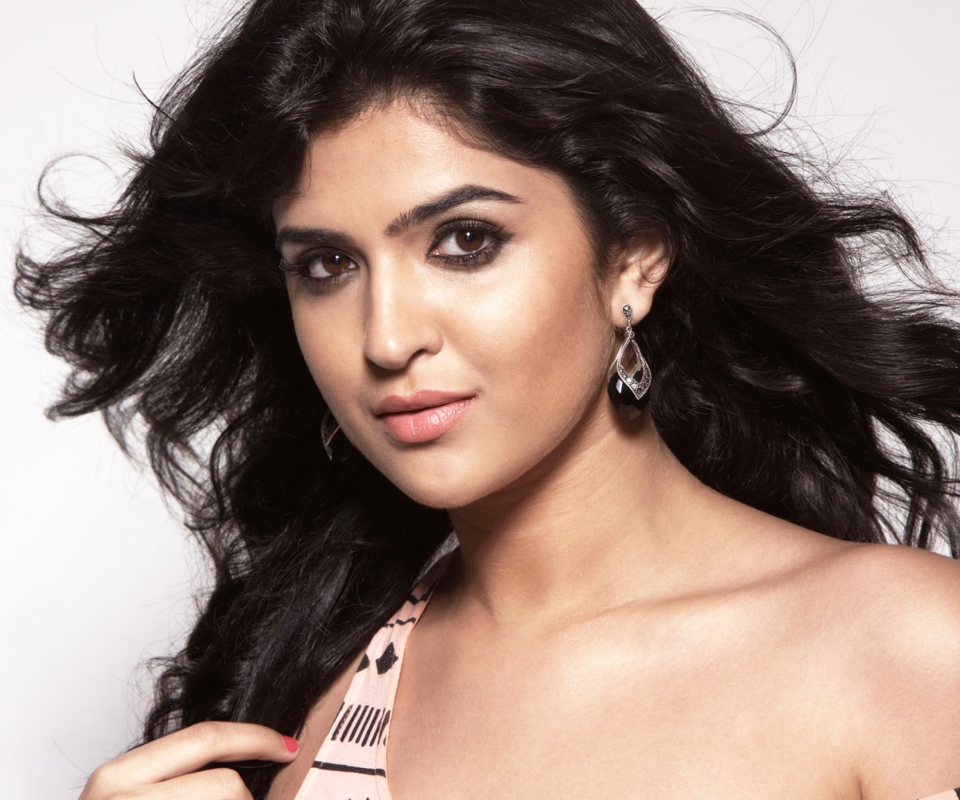 Deeksha Seth screenshot #1 960x800