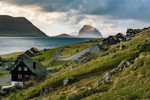 Faroe Islands Tour Saksun wallpaper 480x320