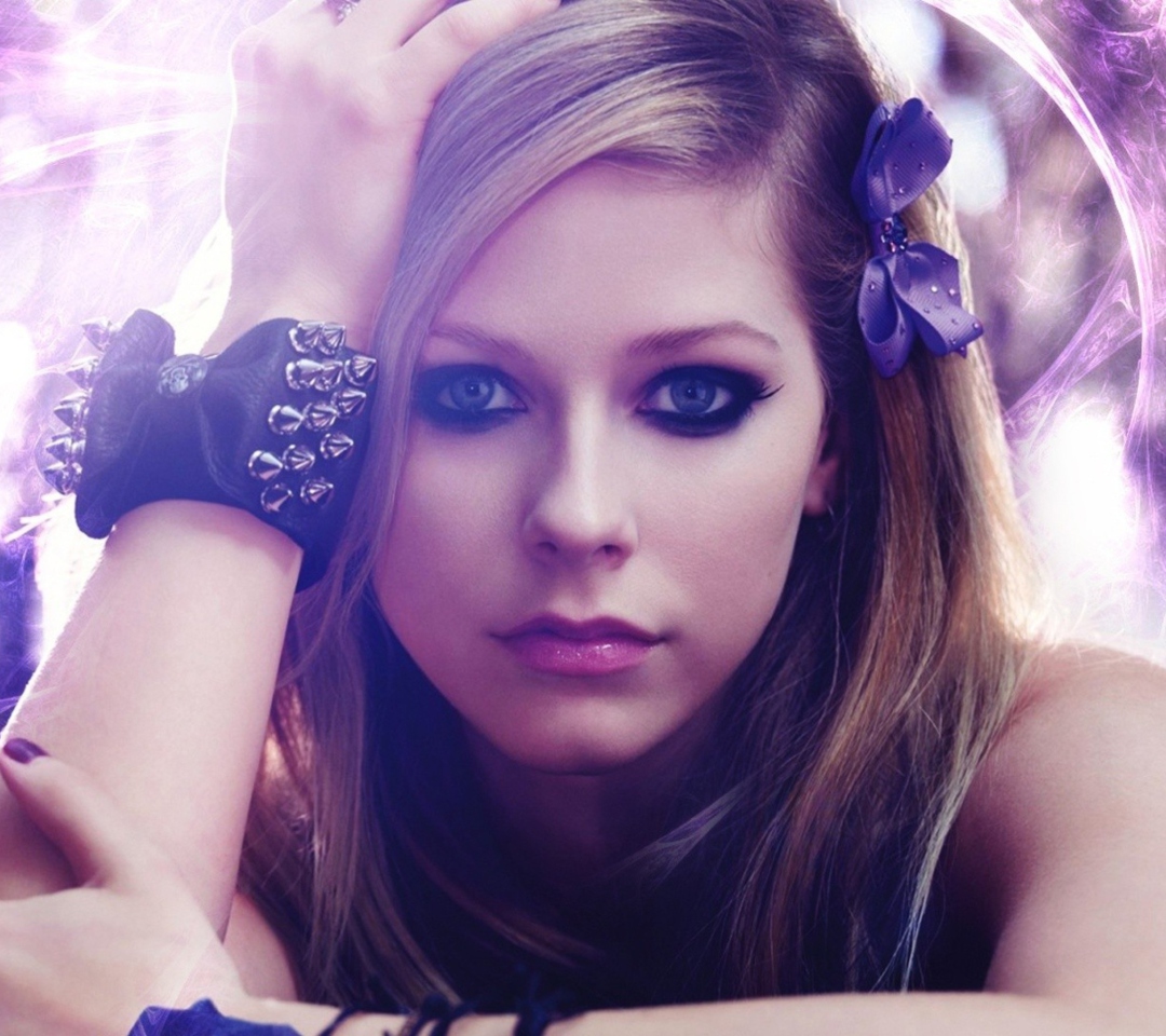 Screenshot №1 pro téma Avril Lavigne Portrait 1080x960