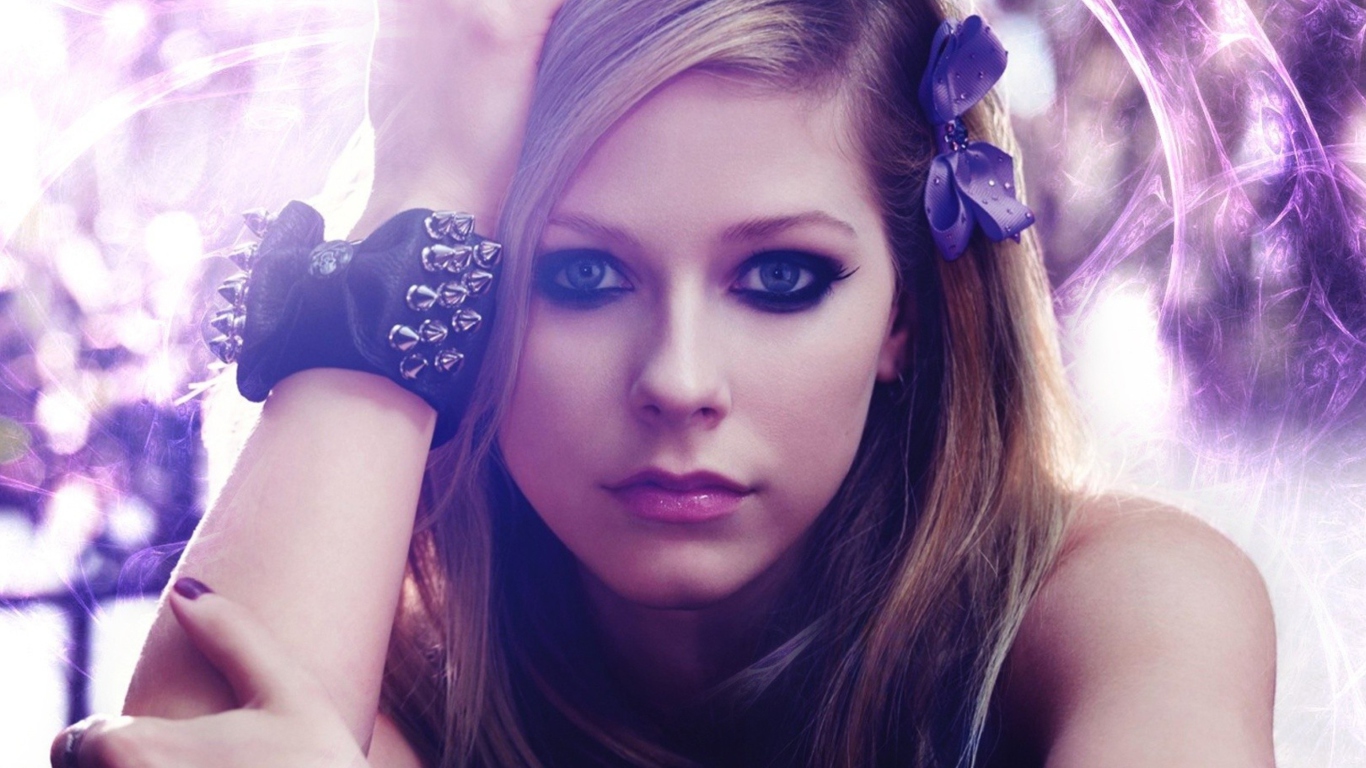 Sfondi Avril Lavigne Portrait 1366x768