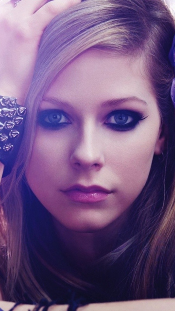 Обои Avril Lavigne Portrait 360x640