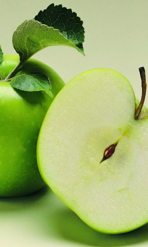 Sfondi Fresh And Juicy Green Apple 480x800