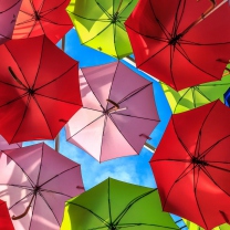Sfondi Colorful Umbrellas 208x208