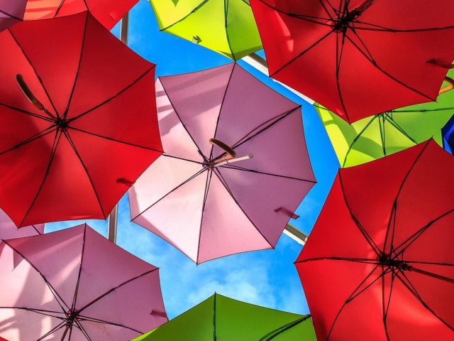 Обои Colorful Umbrellas 640x480