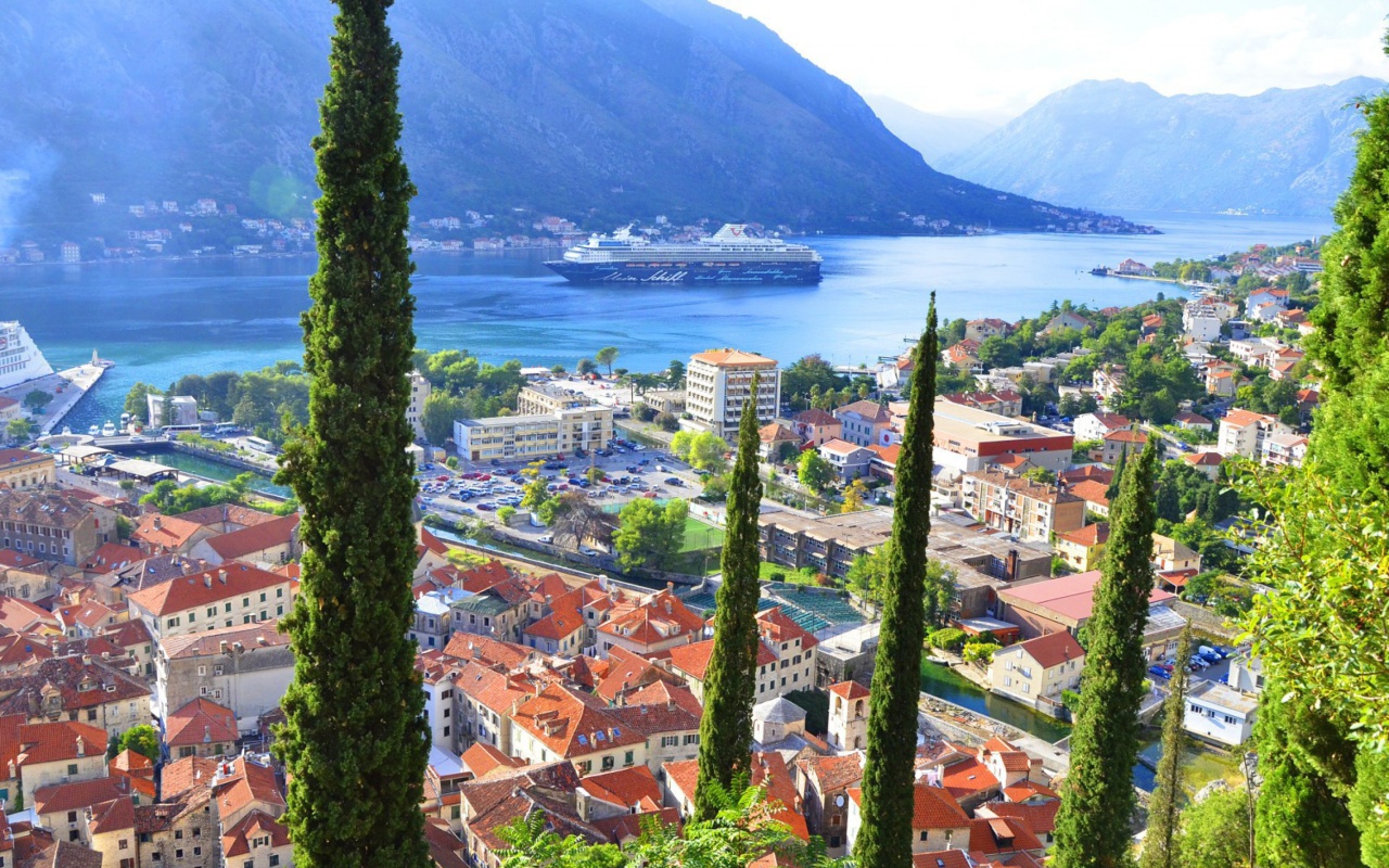 Kotor, Montenegro wallpaper 1280x800